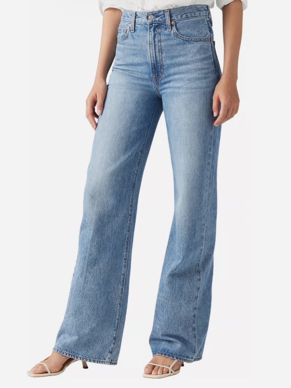 Levi’s Ribcage Wide Leg Jeans size 27 light blue